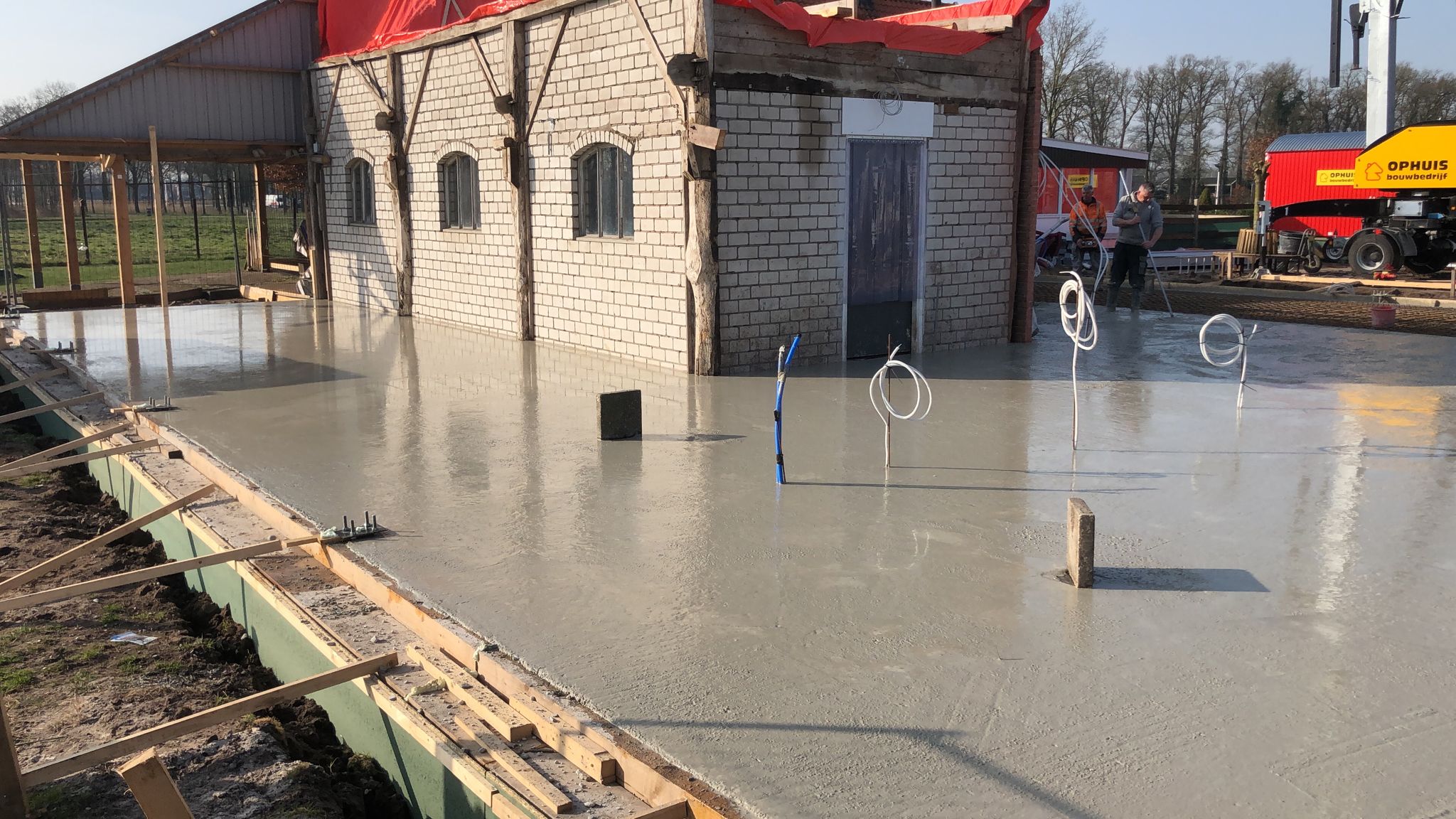 Restauratie hondenverblijf Weerselo foto